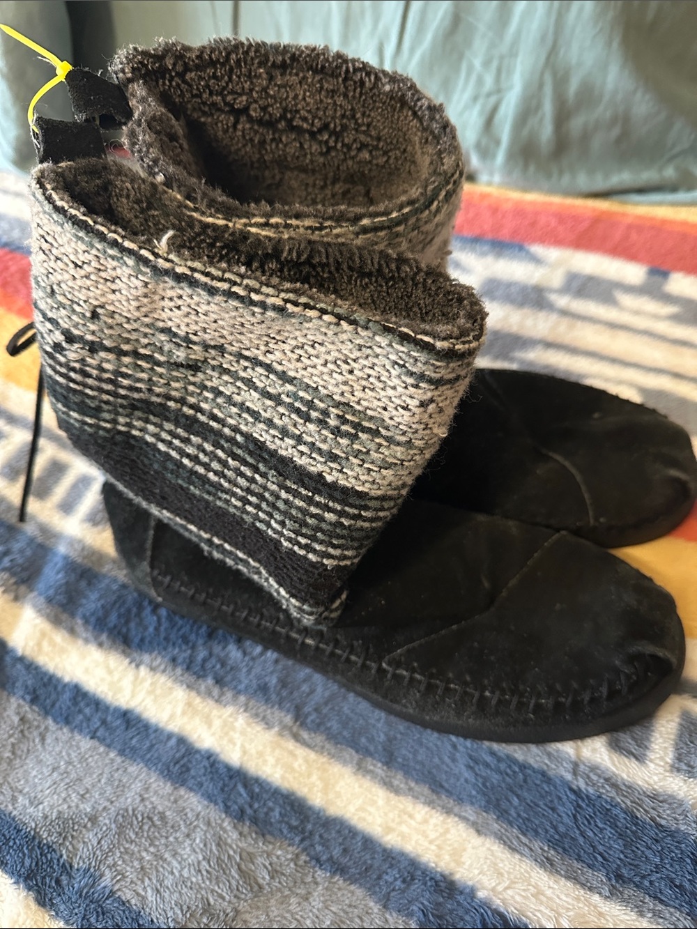 Tom’s Cozy Women's Black Knit-Trim Booties size 7.5